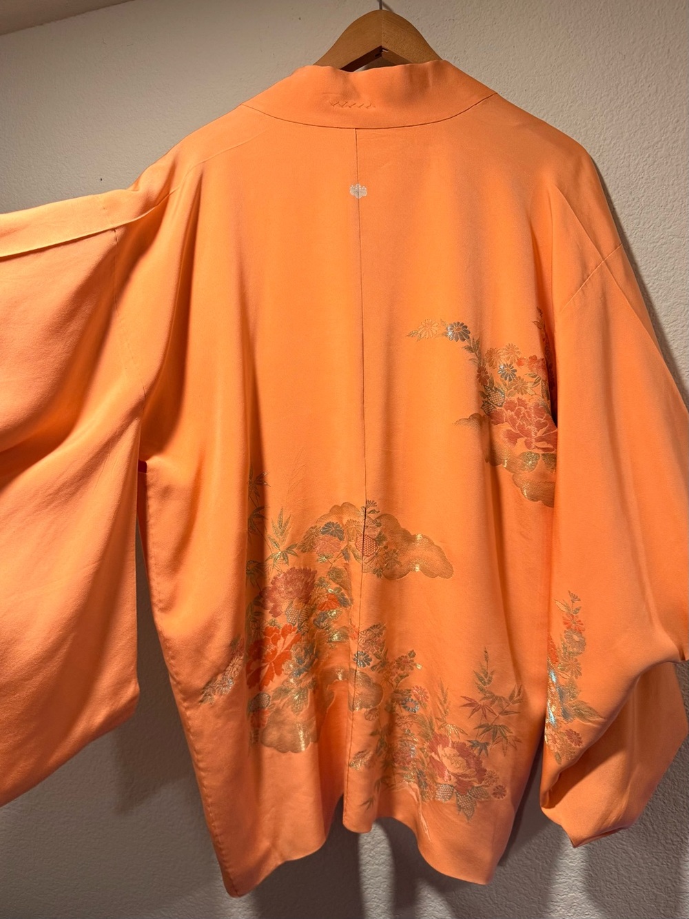 VINTAGE Peach Floral Kimono Jacket